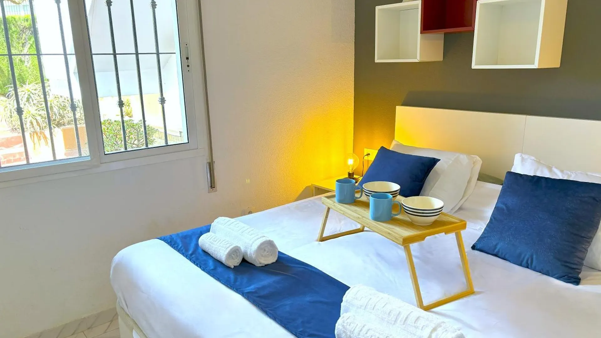 Evans Realty Bb Adosado & Piscina & Tenis & Jardines Torrox Holiday home
