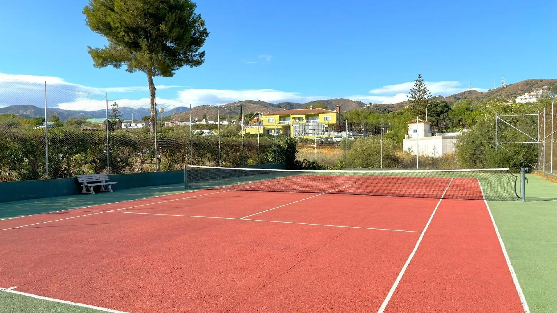 Evans Realty Bb Adosado & Piscina & Tenis & Jardines Torrox Holiday home